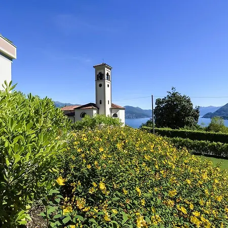 Rubino Con Giardino E Jacuzzi Vista ストレーザ